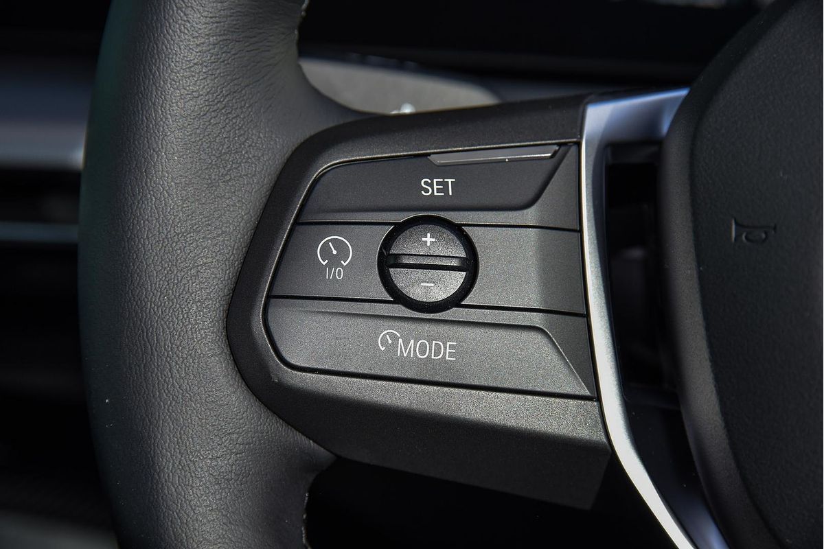 2025 BMW X1 sDrive18i U11