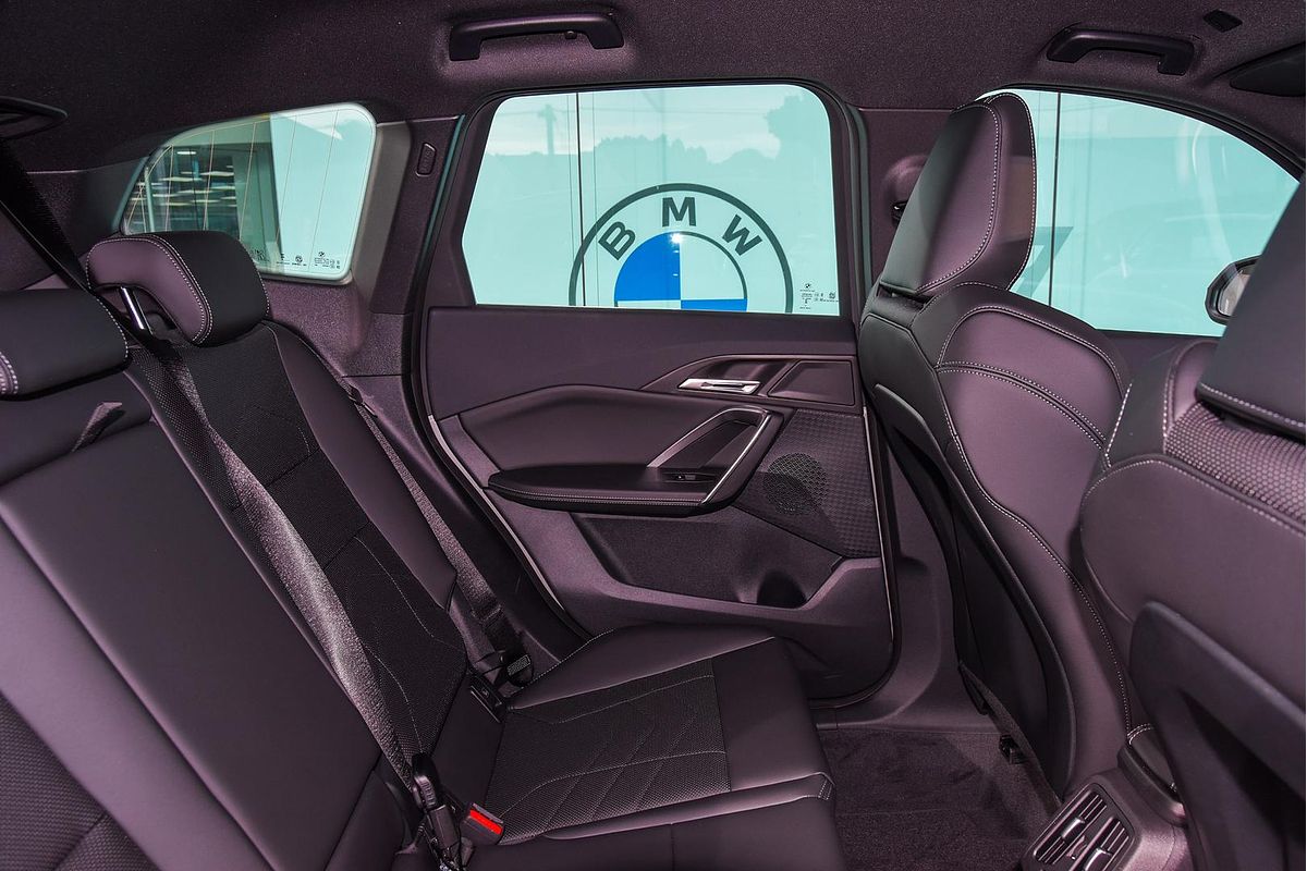 2025 BMW X1 sDrive18i U11