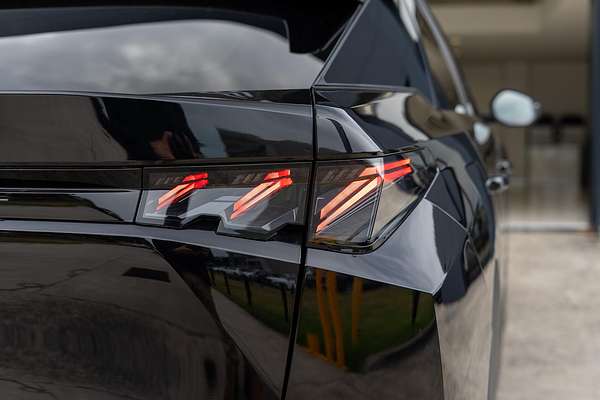 2025 Peugeot 3008 GT Premium Hybrid P64