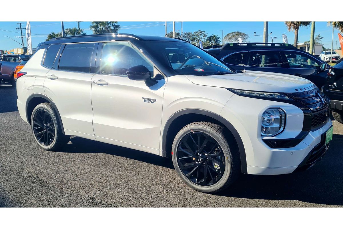 2025 Mitsubishi Outlander PHEV GSR ZM