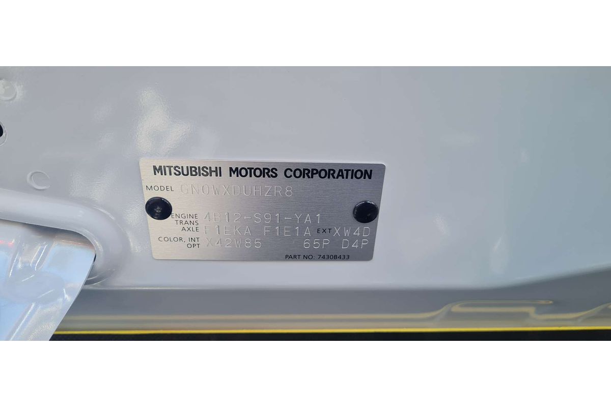 2025 Mitsubishi Outlander PHEV GSR ZM