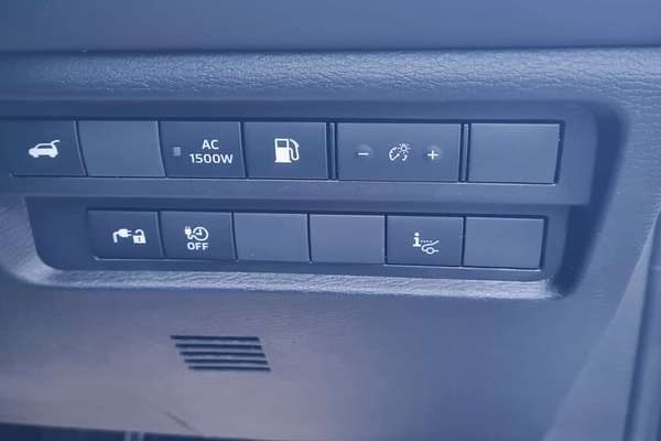 2025 Mitsubishi Outlander PHEV GSR ZM