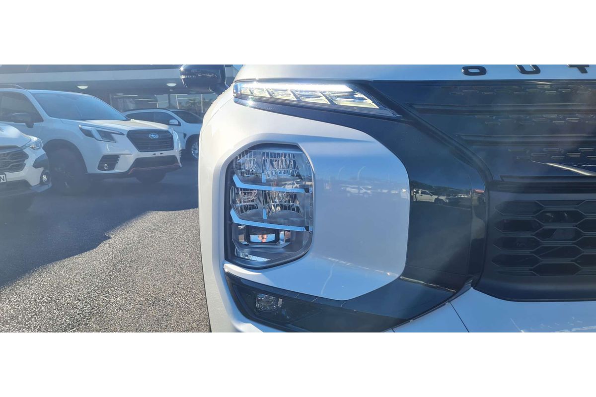 2025 Mitsubishi Outlander PHEV GSR ZM