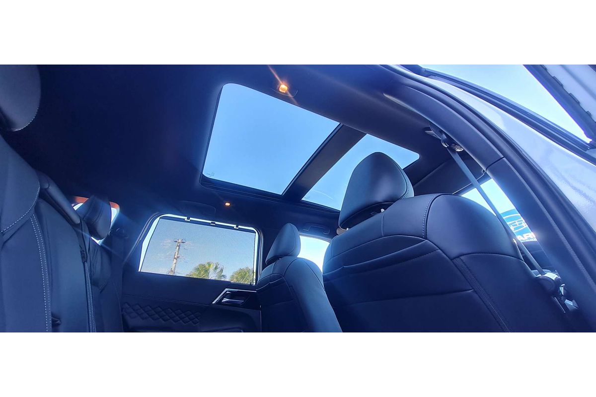 2025 Mitsubishi Outlander PHEV GSR ZM