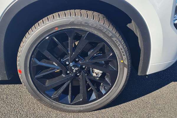 2025 Mitsubishi Outlander PHEV GSR ZM