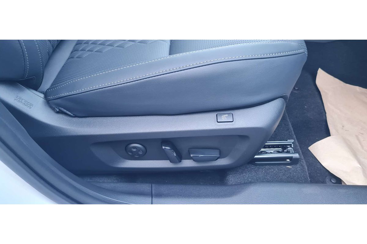 2025 Mitsubishi Outlander PHEV GSR ZM