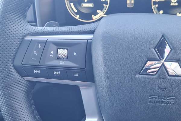 2025 Mitsubishi Outlander PHEV GSR ZM
