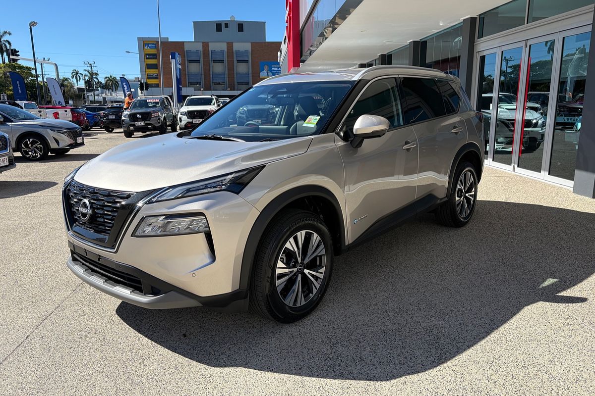 2025 Nissan X-TRAIL ST-L e-POWER T33