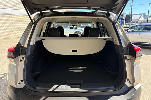 2025 Nissan X-TRAIL ST-L e-POWER T33