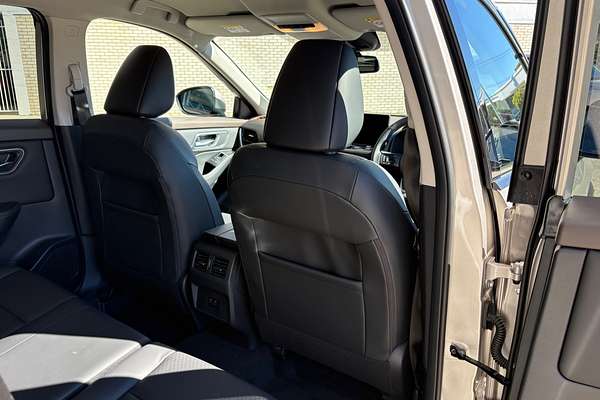 2025 Nissan X-TRAIL ST-L e-POWER T33
