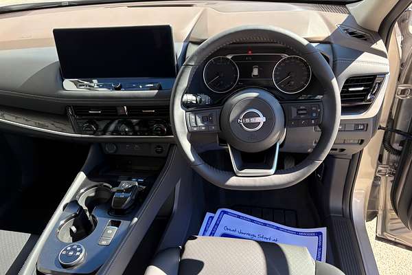 2025 Nissan X-TRAIL ST-L e-POWER T33