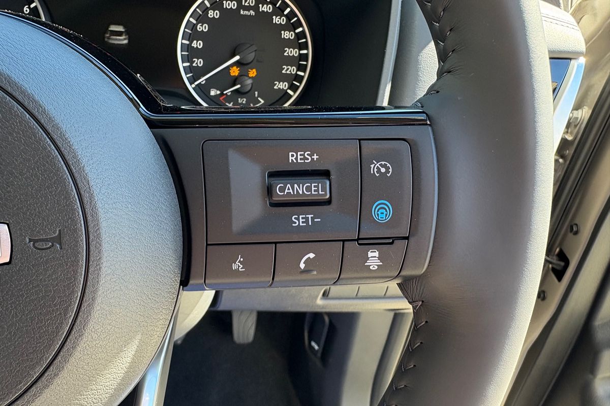 2025 Nissan X-TRAIL ST-L e-POWER T33