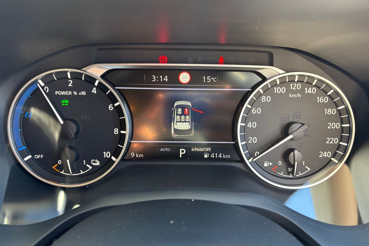 2025 Nissan X-TRAIL ST-L e-POWER T33