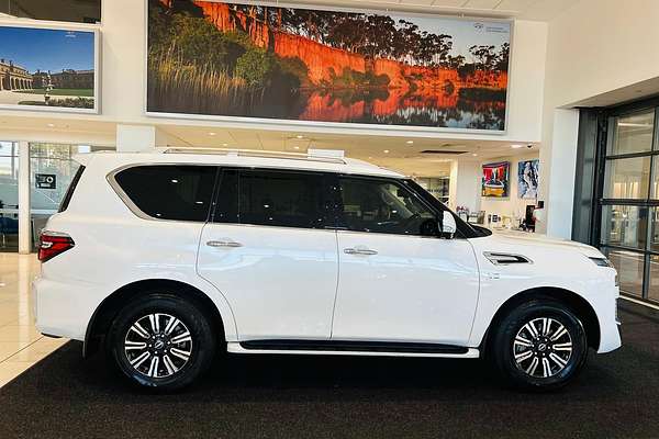 2022 Nissan Patrol Ti-L Y62