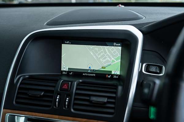 2016 Volvo XC60 T5 Luxury