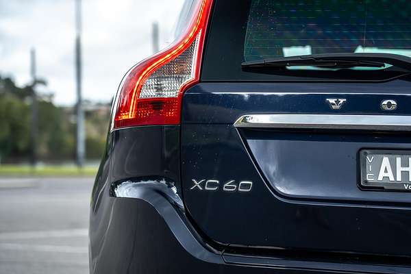 2016 Volvo XC60 T5 Luxury