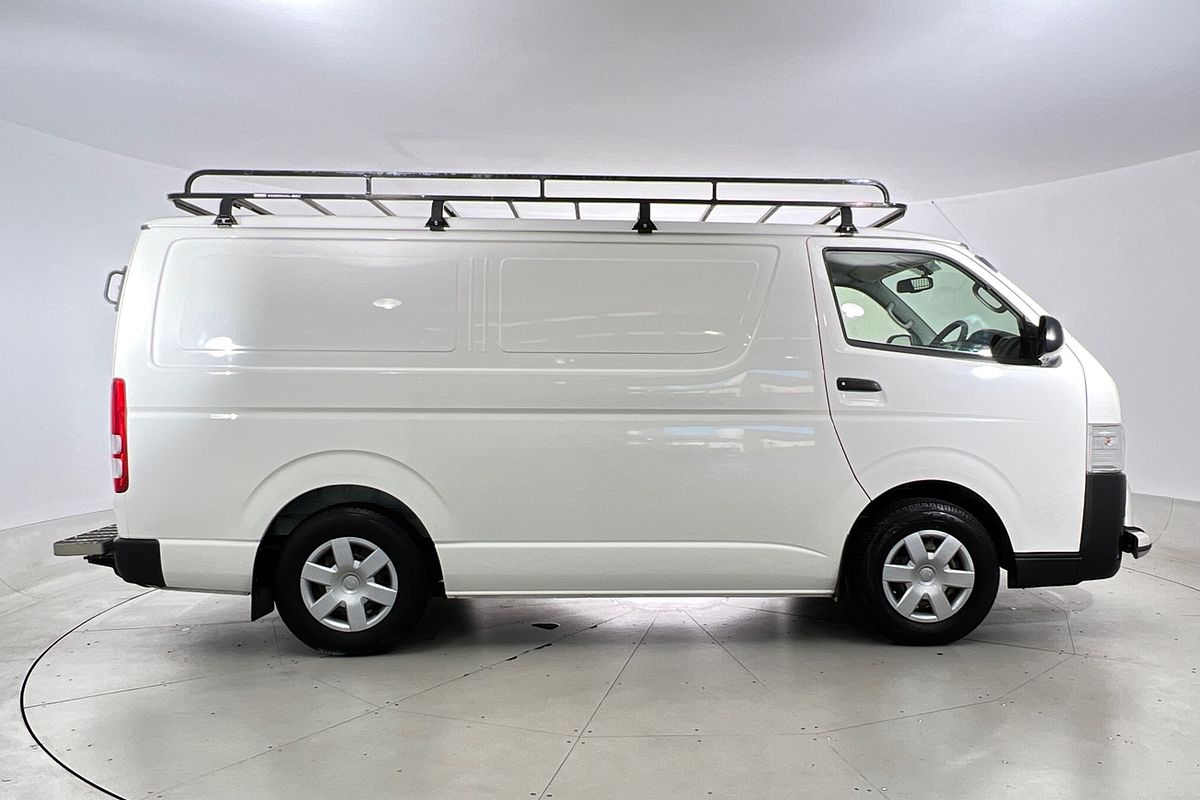 2018 Toyota Hiace TRH201R LWB