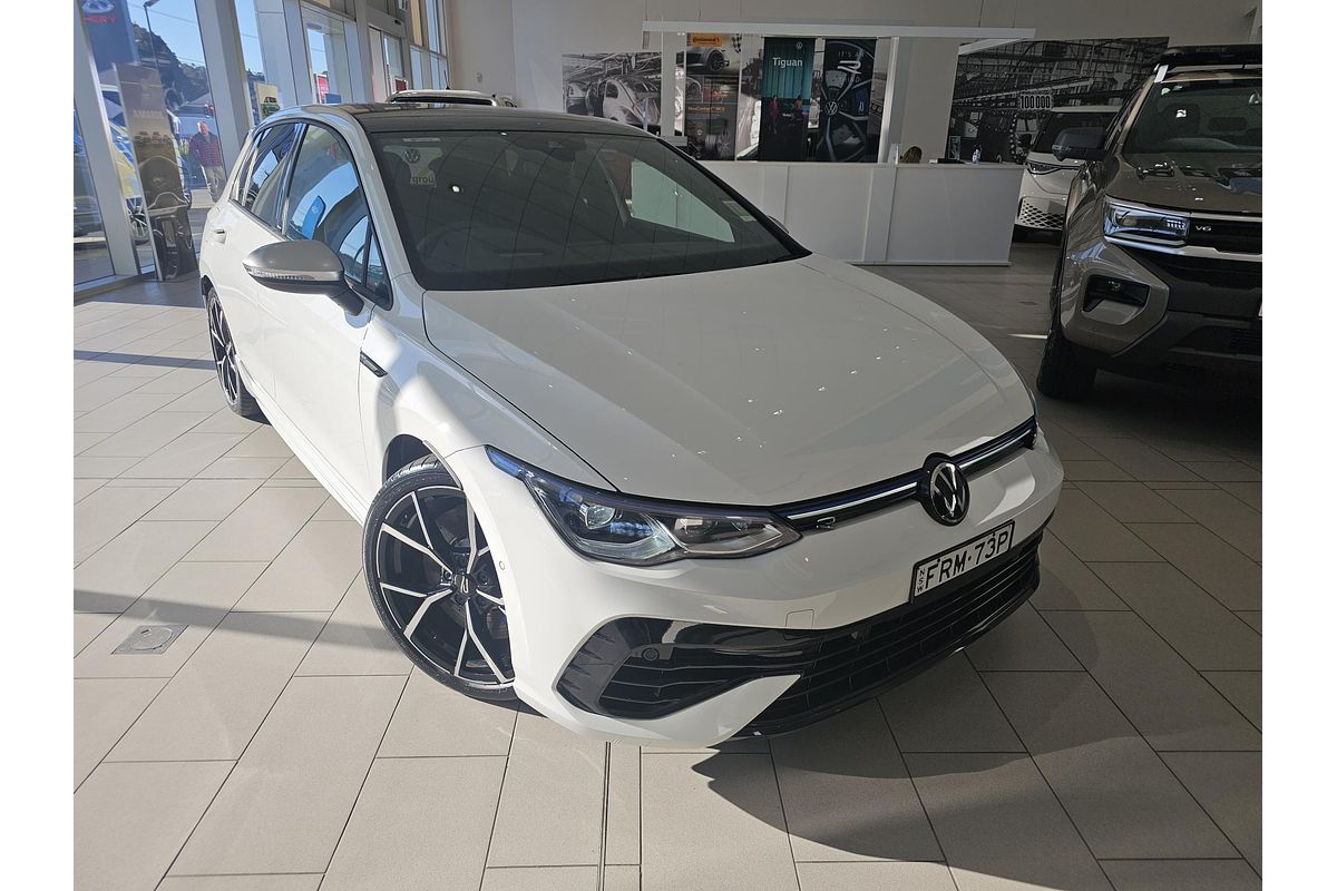 2024 Volkswagen Golf R 8