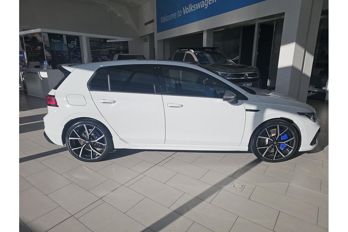 2024 Volkswagen Golf R 8