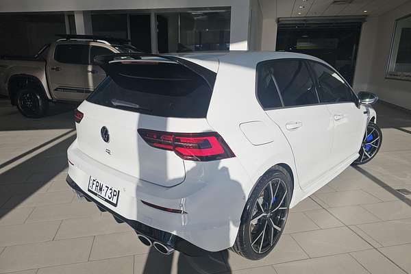 2024 Volkswagen Golf R 8