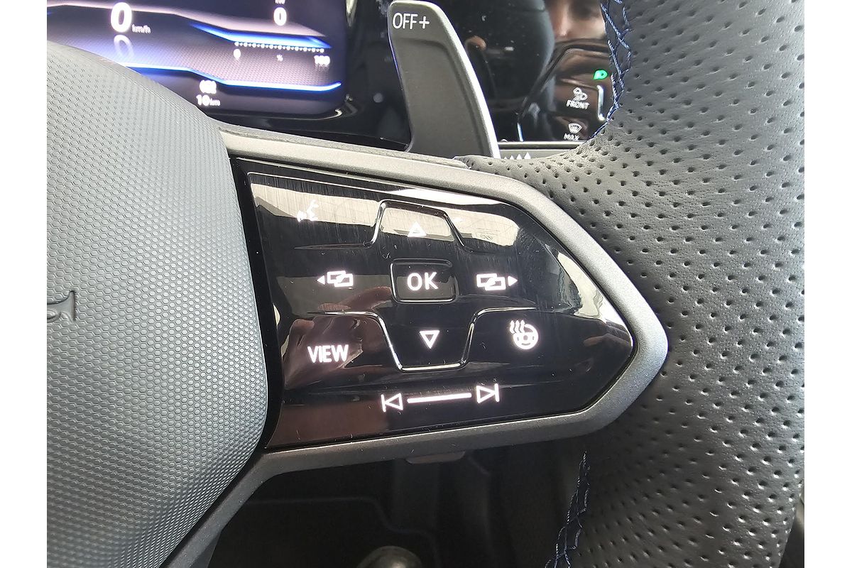2024 Volkswagen Golf R 8