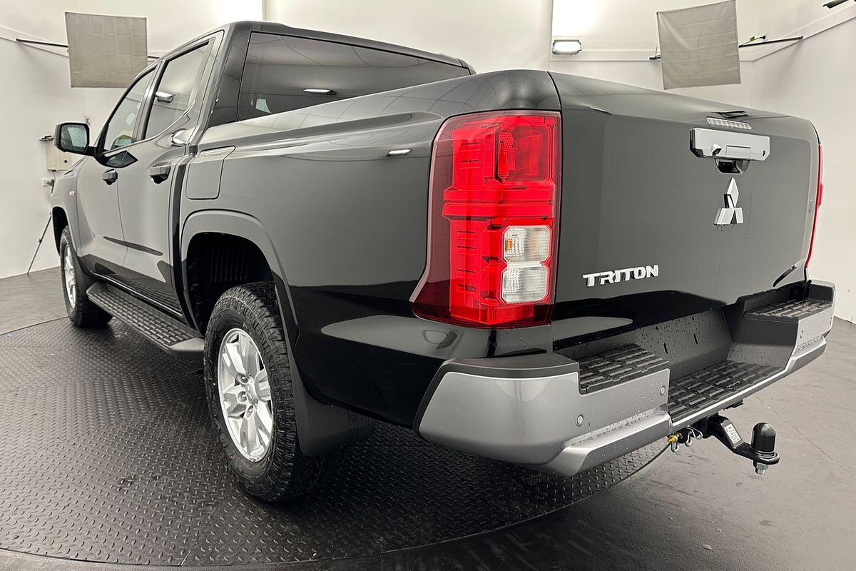 2025 Mitsubishi Triton GLX+ MV 4X4