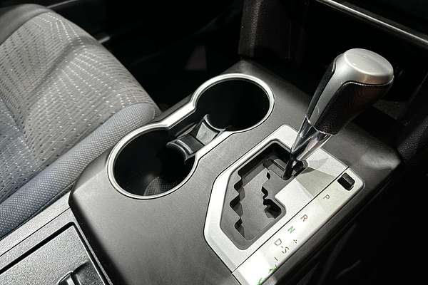 2016 Toyota Camry Atara S ASV50R