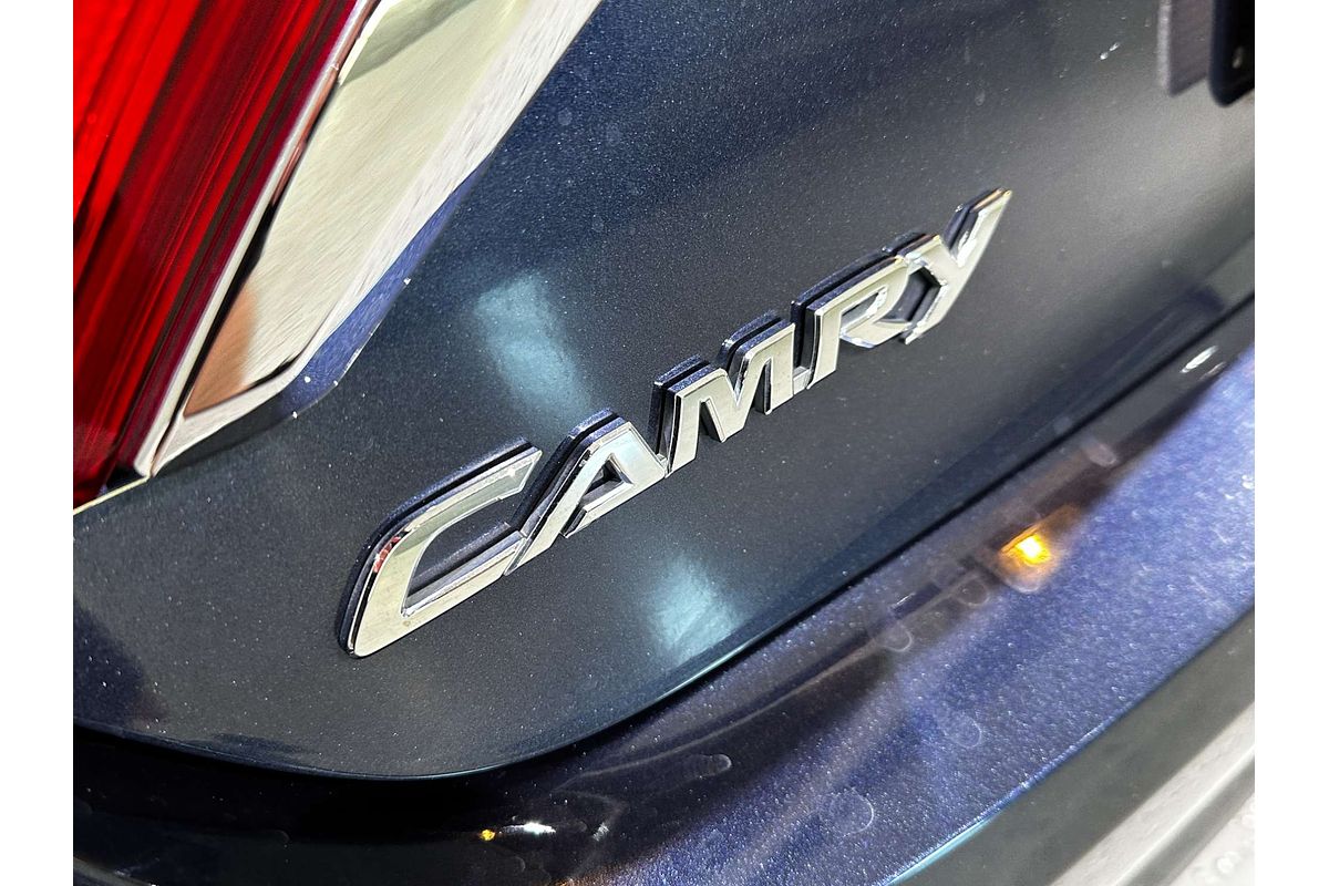2016 Toyota Camry Atara S ASV50R