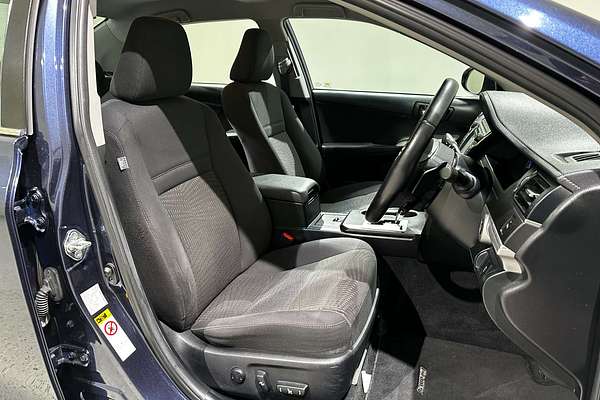 2016 Toyota Camry Atara S ASV50R