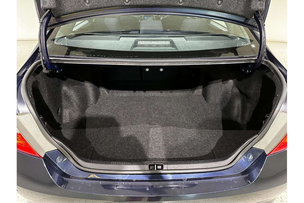 2016 Toyota Camry Atara S ASV50R
