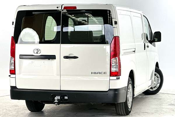 2022 Toyota Hiace GDH300R