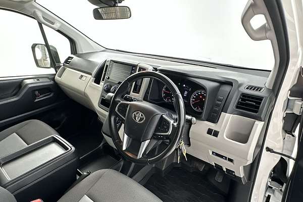 2022 Toyota Hiace GDH300R