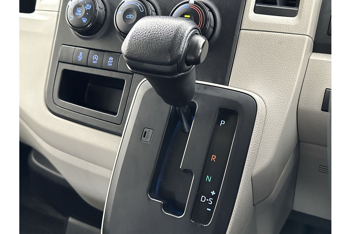 2022 Toyota Hiace GDH300R