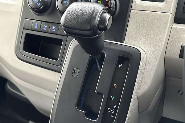 2022 Toyota Hiace GDH300R