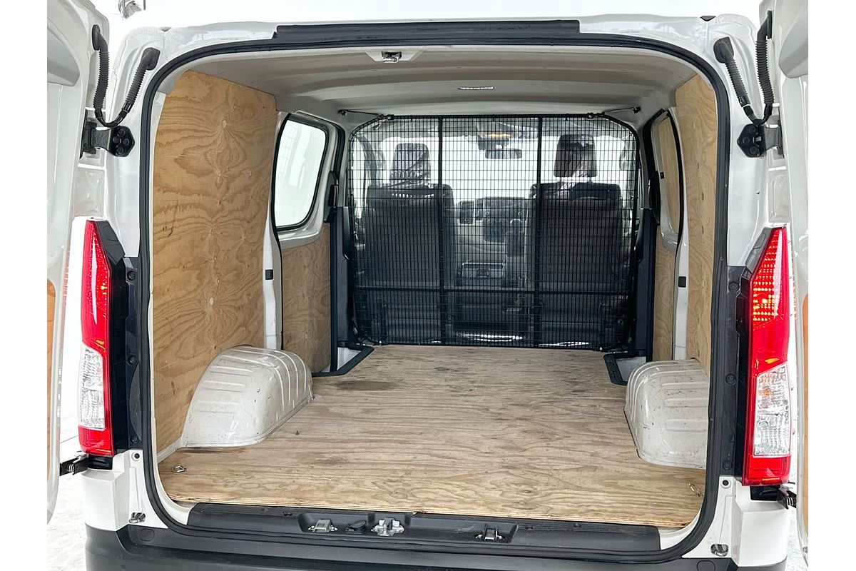 2022 Toyota Hiace GDH300R