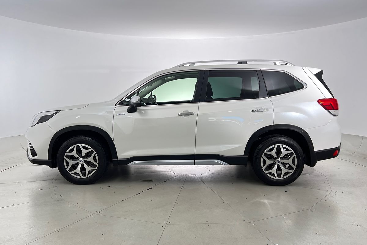 2022 Subaru Forester Hybrid L S5