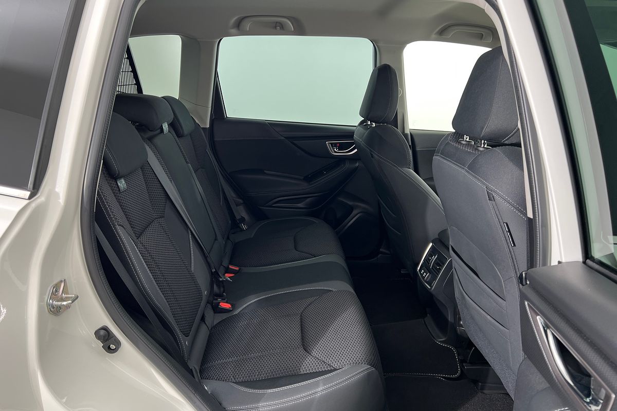 2022 Subaru Forester Hybrid L S5