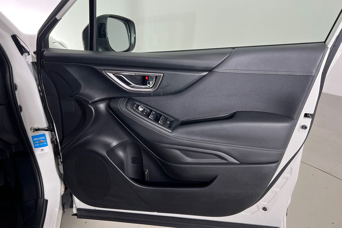 2022 Subaru Forester Hybrid L S5
