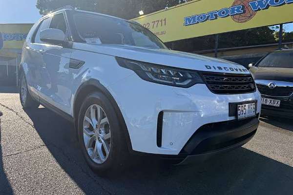 2017 Land Rover Discovery TD6 SE Series 5