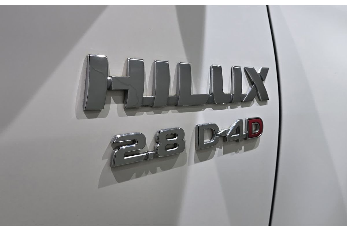 2021 Toyota Hilux Hilux 4x4 SR 2.8L T Diesel Automatic Extra Cab C/C GUN126R 4X4