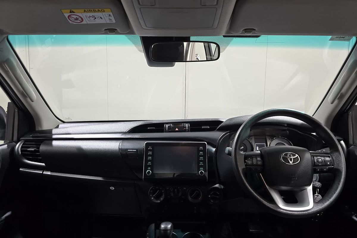 2021 Toyota Hilux Hilux 4x4 SR 2.8L T Diesel Automatic Extra Cab C/C GUN126R 4X4