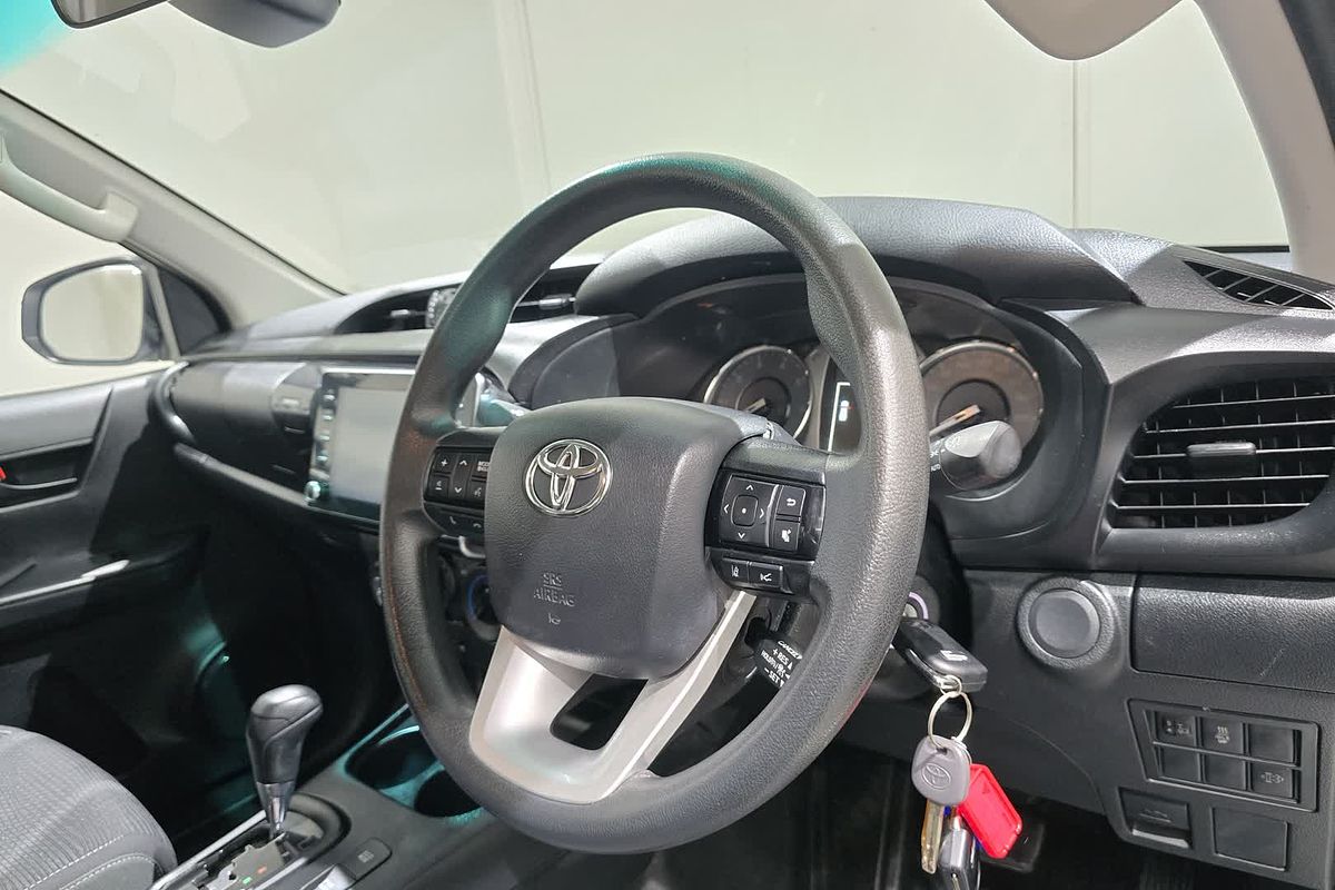 2021 Toyota Hilux Hilux 4x4 SR 2.8L T Diesel Automatic Extra Cab C/C GUN126R 4X4