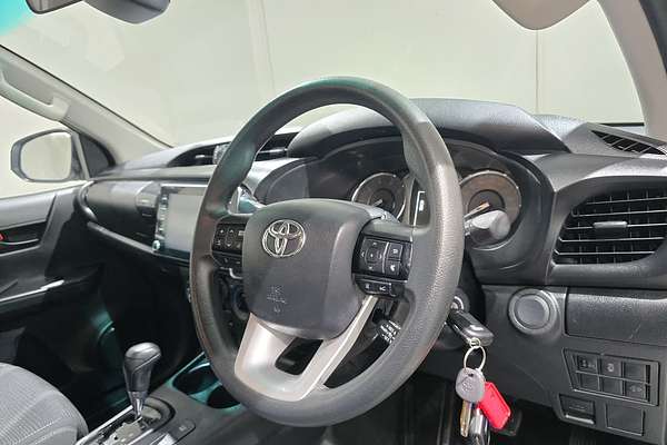 2021 Toyota Hilux Hilux 4x4 SR 2.8L T Diesel Automatic Extra Cab C/C GUN126R 4X4