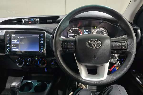 2021 Toyota Hilux Hilux 4x4 SR 2.8L T Diesel Automatic Extra Cab C/C GUN126R 4X4