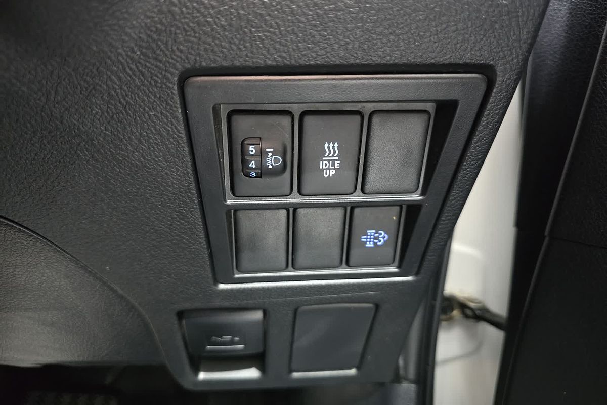 2021 Toyota Hilux Hilux 4x4 SR 2.8L T Diesel Automatic Extra Cab C/C GUN126R 4X4
