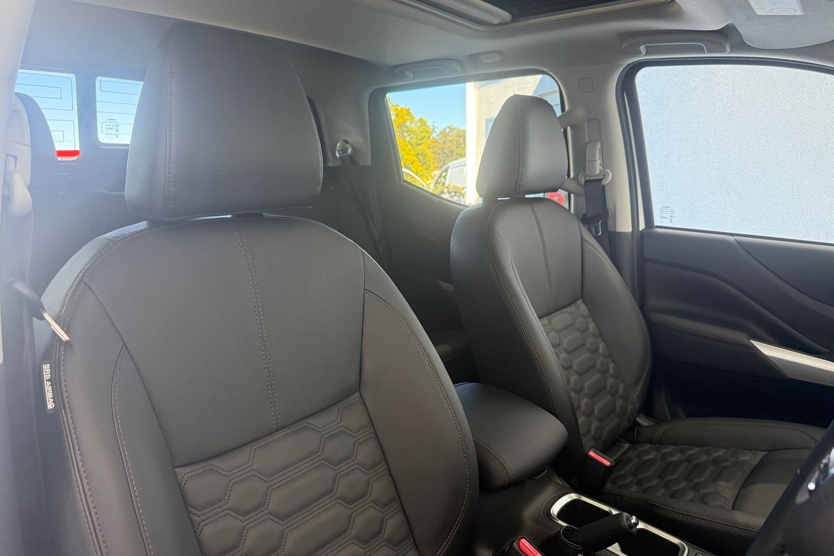 2025 Nissan Navara ST-X D23 4X4
