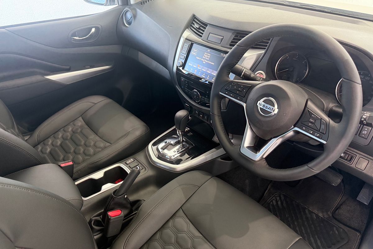 2025 Nissan Navara ST-X D23 4X4
