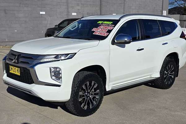 2022 Mitsubishi Pajero Sport GLS QF