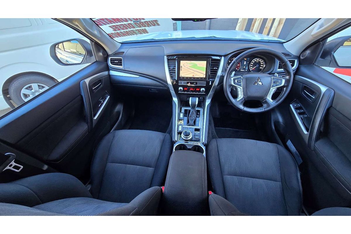2022 Mitsubishi Pajero Sport GLS QF