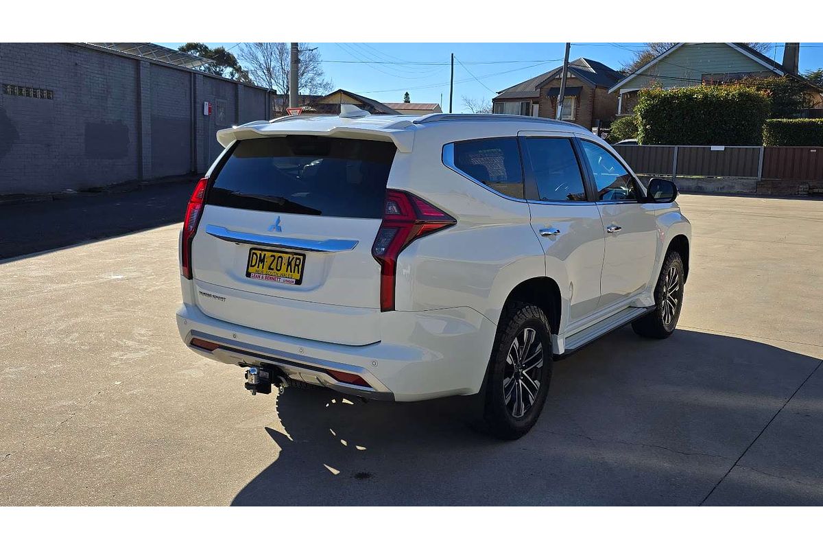 2022 Mitsubishi Pajero Sport GLS QF